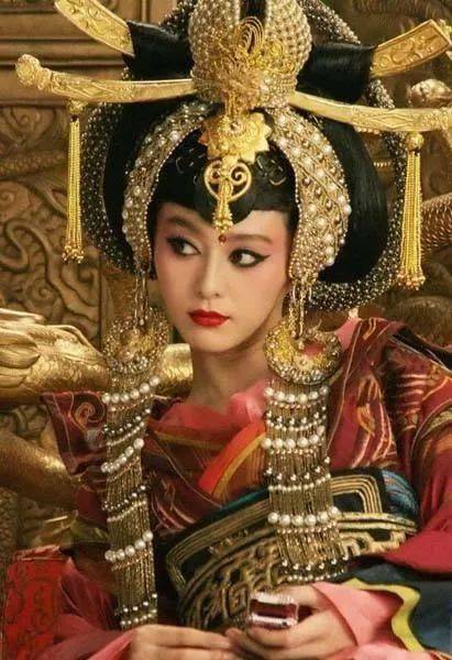 女皇武则天陵墓曝光,竟藏宝500吨,1300多年来无人敢挖!