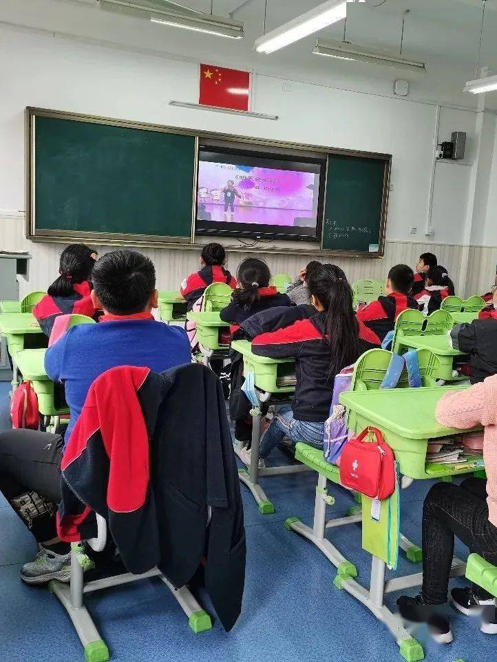 2020年11月23日至27日,崂山小学周浦校区隆重举行第五届"艺术之音,乐