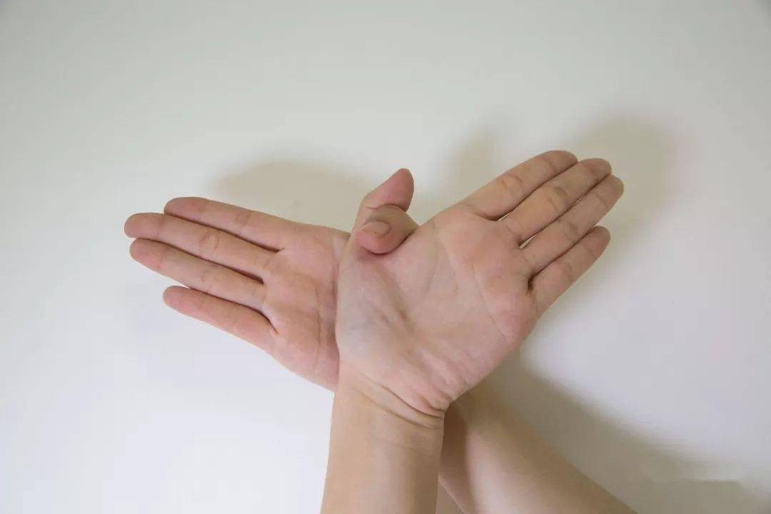 瑜伽人必看:这些常见的手印,你知道多少?