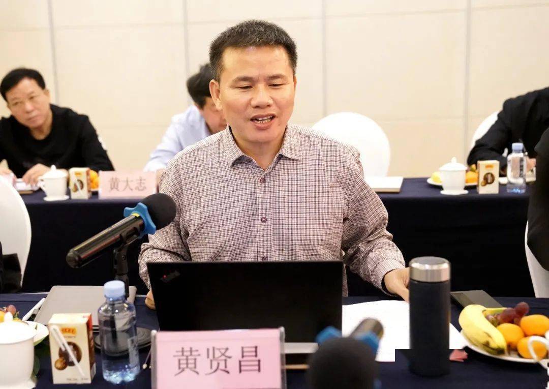 2020年在邕东兰籍商界人士代表,在建项目企业代表投资促进恳谈会在