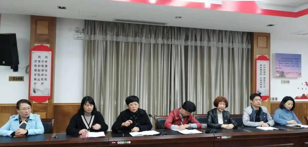 福建省关心下一代"福光助学金"发放仪式在武夷山一中举行_黄秀英