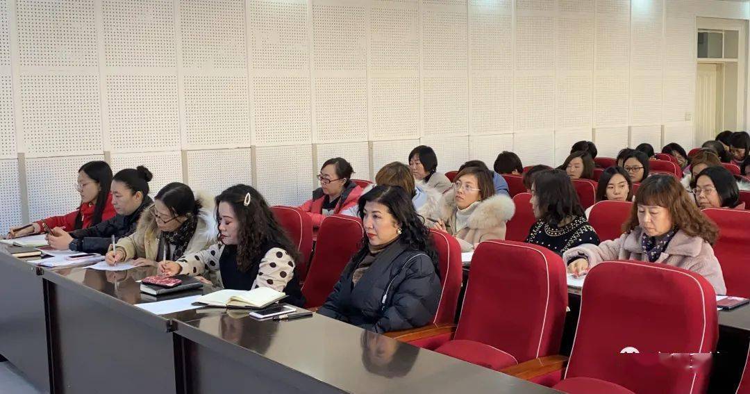 启三会议学高为师身正为范启工三校召开教师有偿补课专项治理工作会议