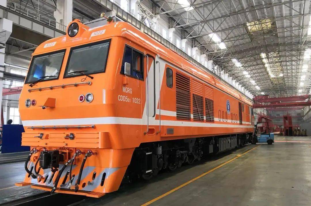 克服疫情影响,出口赢联盟几内亚2台cdd5b1型内燃机车顺利通过验收