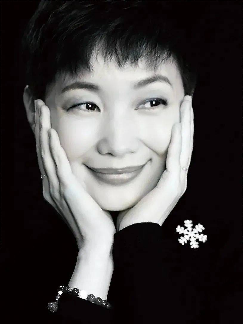 号外vogue中国主编张宇竟然离职