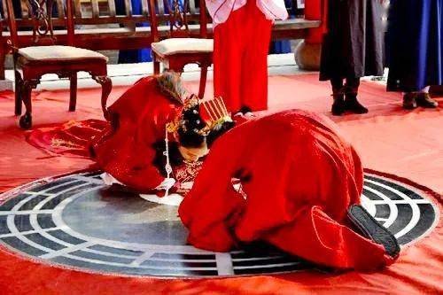 闲谈夫妻就像两扇门阴阳和合天清地宁