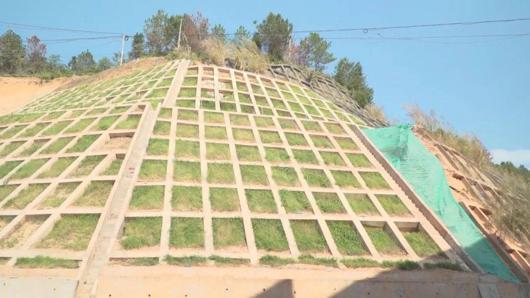 和平东水中学地质灾害滑坡点修复即将全面完工