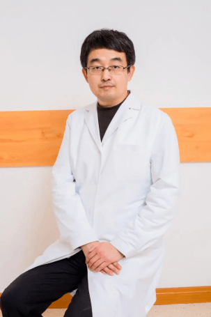 天津肿瘤医院甲状腺肿瘤科于洋教授于12月12日来我院进行教学指导并