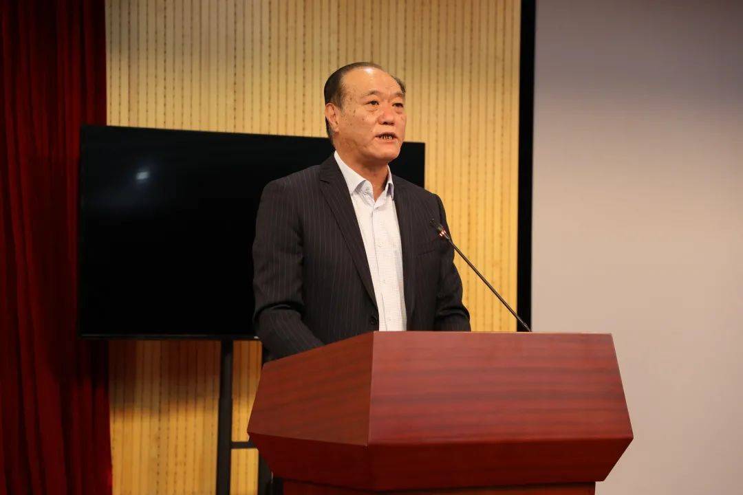 专题学习班结业式举行,区工委书记,管委主任吕晓东代表经区做交流发言