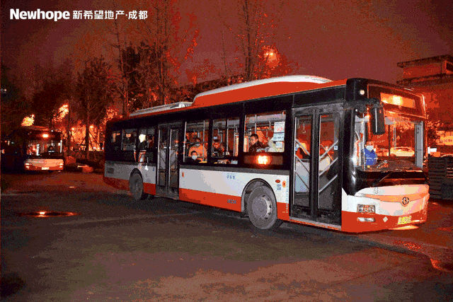 从新希望梦启航的发源地——桐梓林新希望路出发,最后到达了二仙桥的