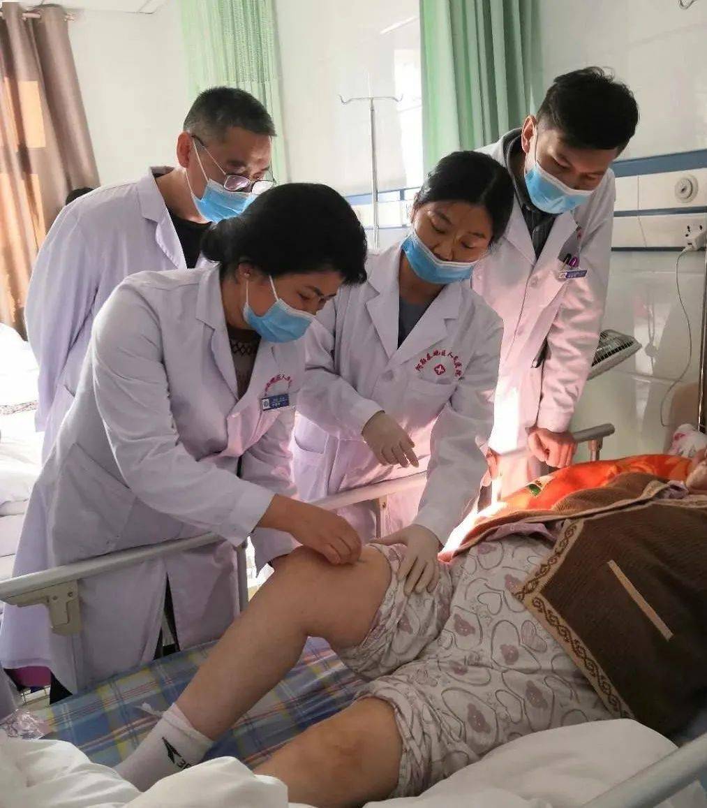 新闻快递针灸二科在阿勒泰地区开展铍针疗法治疗项痹适宜技术推广培训