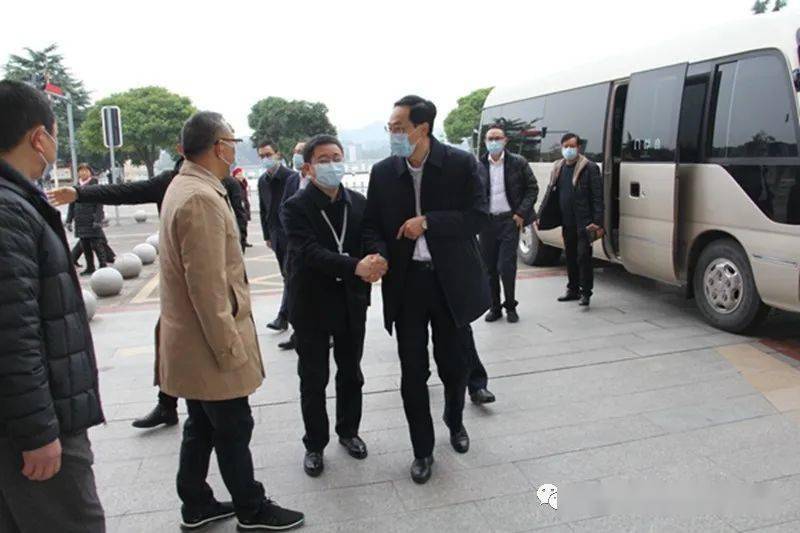 县委副书记,代县长邓强调研学校疫情防控工作