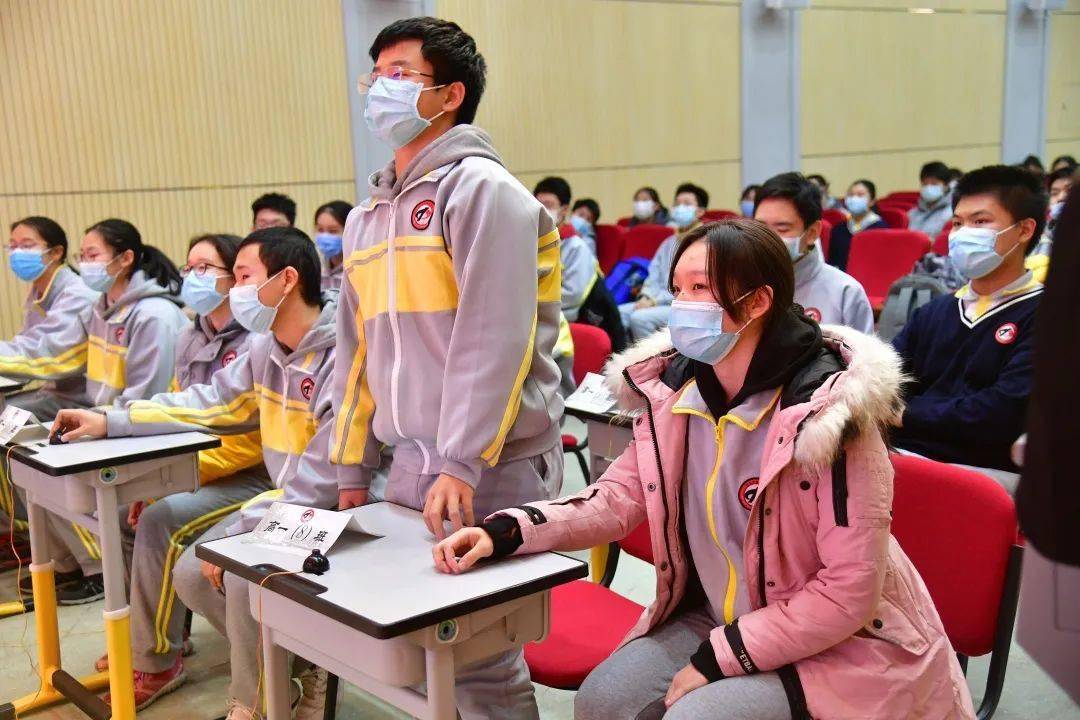 弘扬宪法精神维护宪法权威北京二中开展宪法宣传周系列宣传教育活动