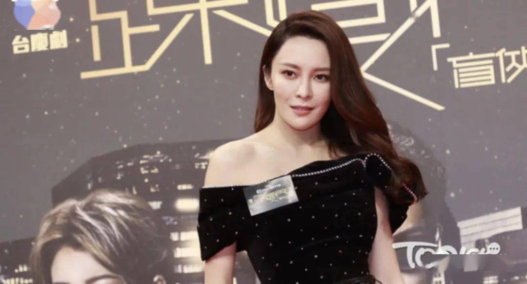 盲侠ii张曦雯忙拍白色强人ii圣诞节将留家睡觉打机