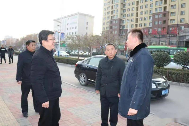 南宫市总工会情系环卫开展暖冬行动
