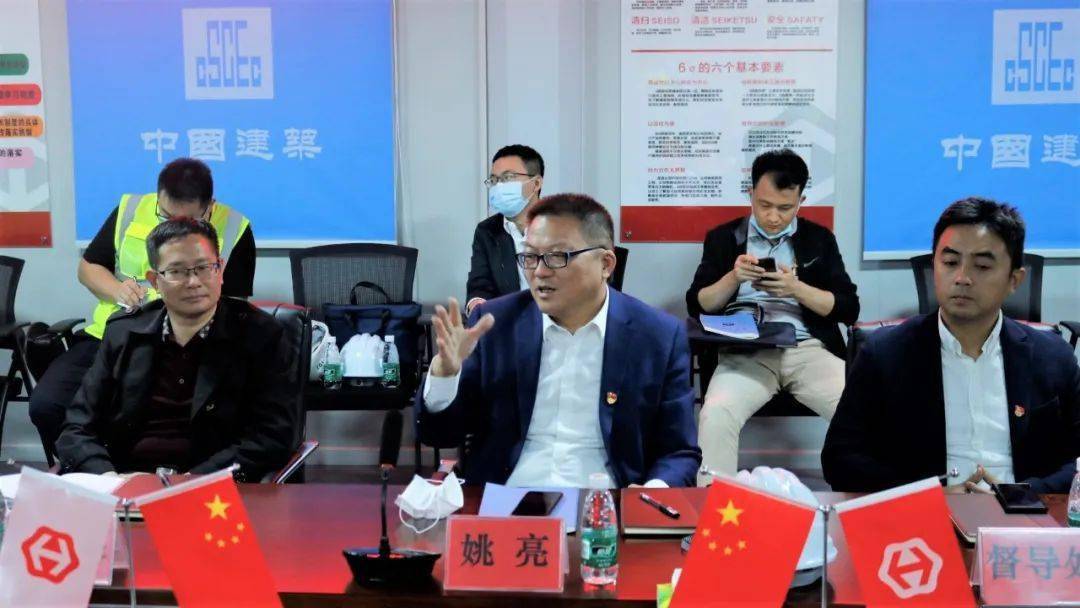 深圳市建筑工务署党组书记姚亮到深圳市第十五高级中学项目调研指导