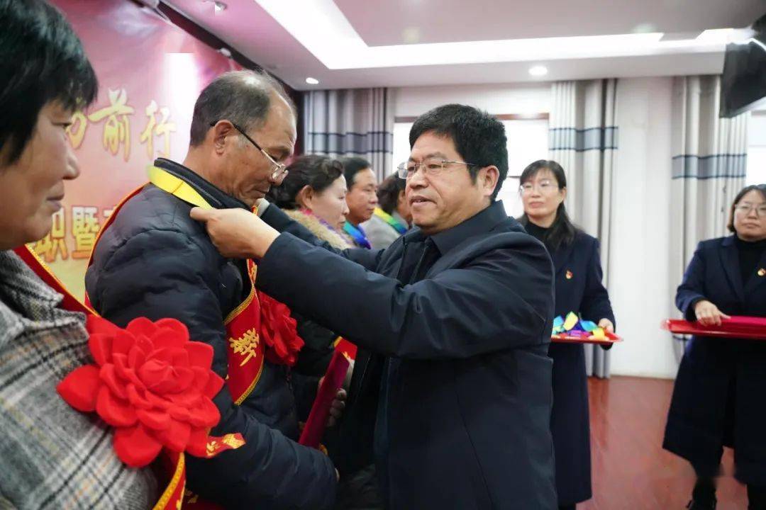 副部长李红本,市委组织部三级调研员于翚,县委常委,组织部部长朱东升