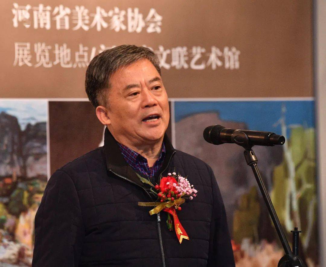 岁月如歌老艺术家曹新林油画作品展在郑引起轰动