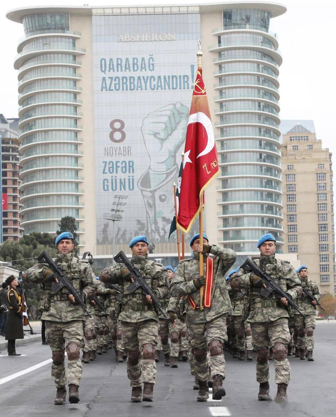 庆祝纳卡地区战争的胜利阿塞拜疆举行胜利阅兵