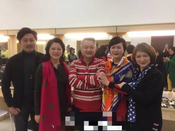 在心狠手辣的正房手下她凭什么活得游刃有余