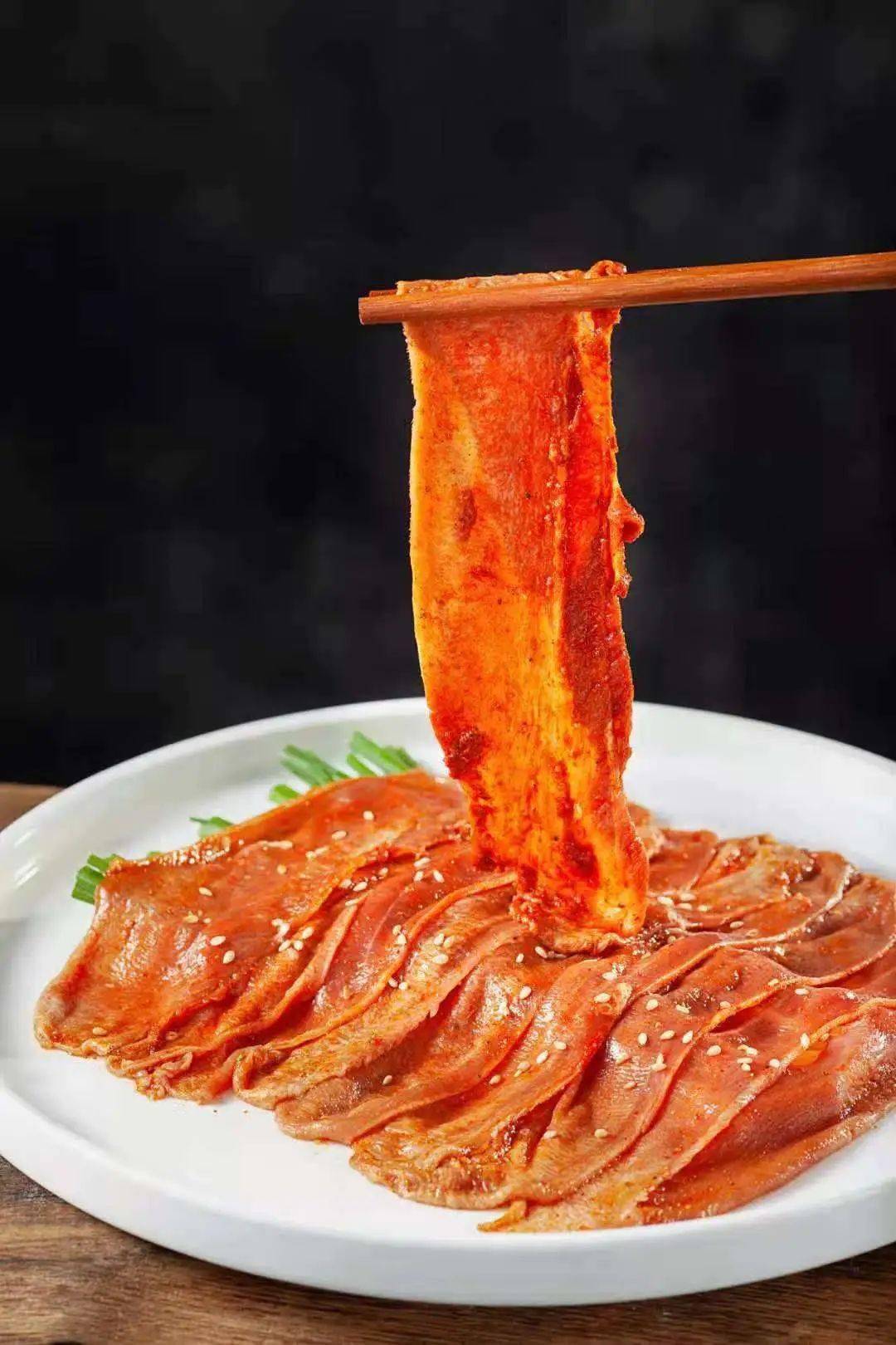 猪舌加入18种香料采用香佰里自制藤椒油藤椒鲜舌尖——特色菜品——送