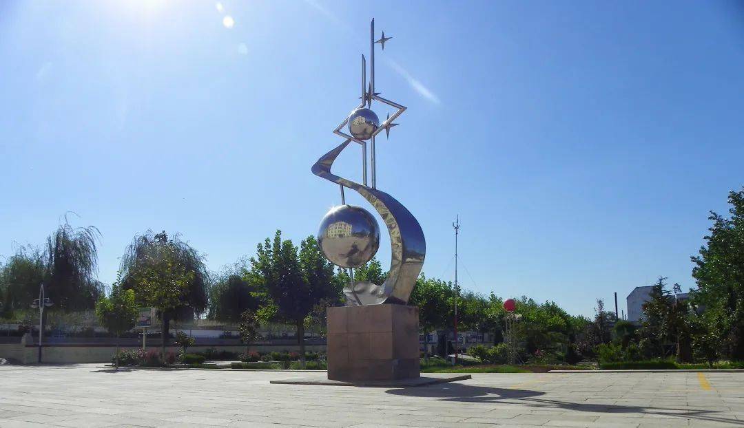 刚刚毕业一个月的我被借调到文登十一中,也就是今天的威海四中