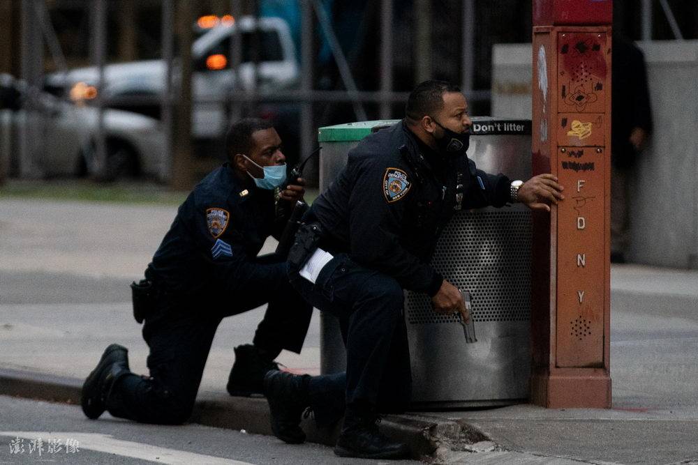 纽约发生枪击案枪手朝警方开火画面曝光