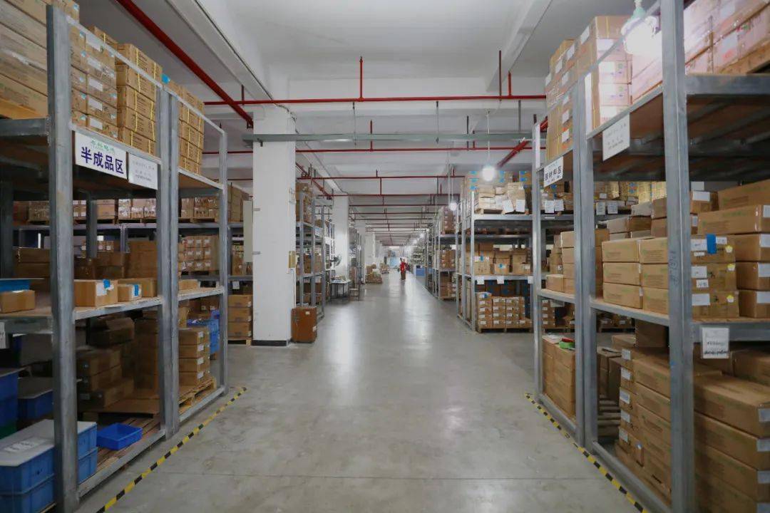 家门口的好工作宾阳这家电子厂正在招人包吃住