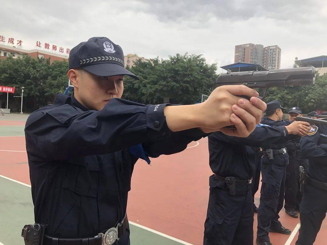 技能已集好可以召唤一名合格的监狱人民警察了