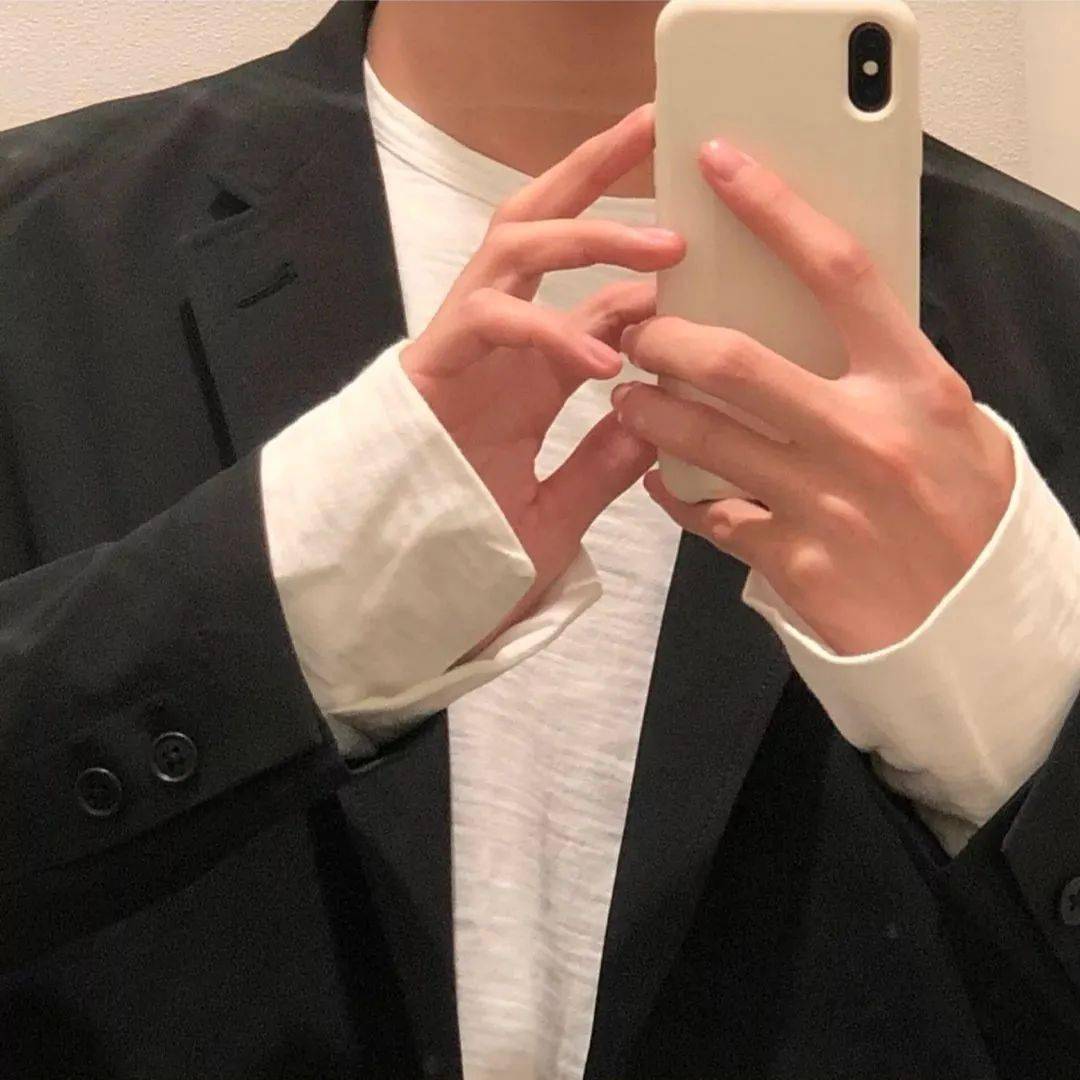 头像如果全世界都对你恶语相加那我就对你说上一世情话