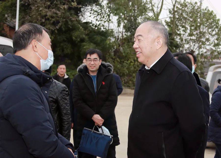 蔡甸侏儒街黑道人物图片