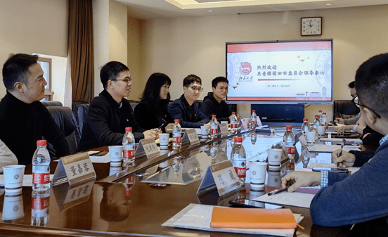 团市委书记郭志诚一行前往北京大学,与北京大学团委书记户国栋就人才