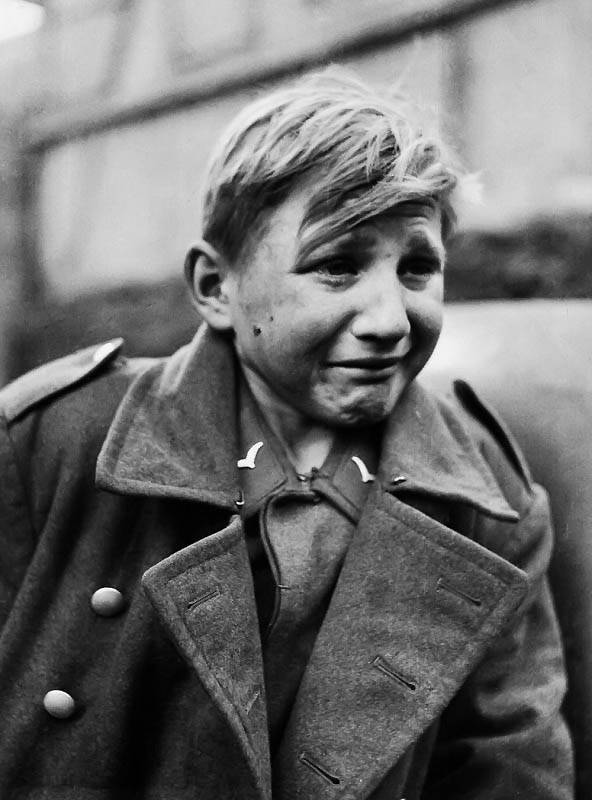 希特勒少年照片图片