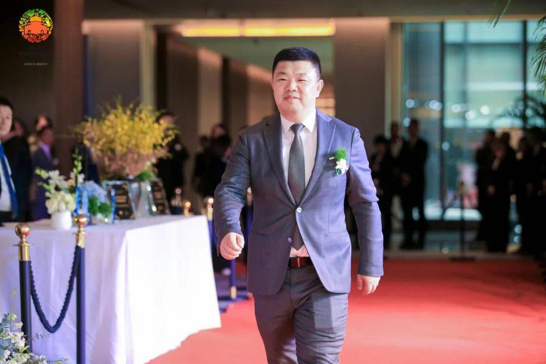 skp总经理徐勇陕西省服务社党委书记楚艳丽世纪金花商业(集团)有限公