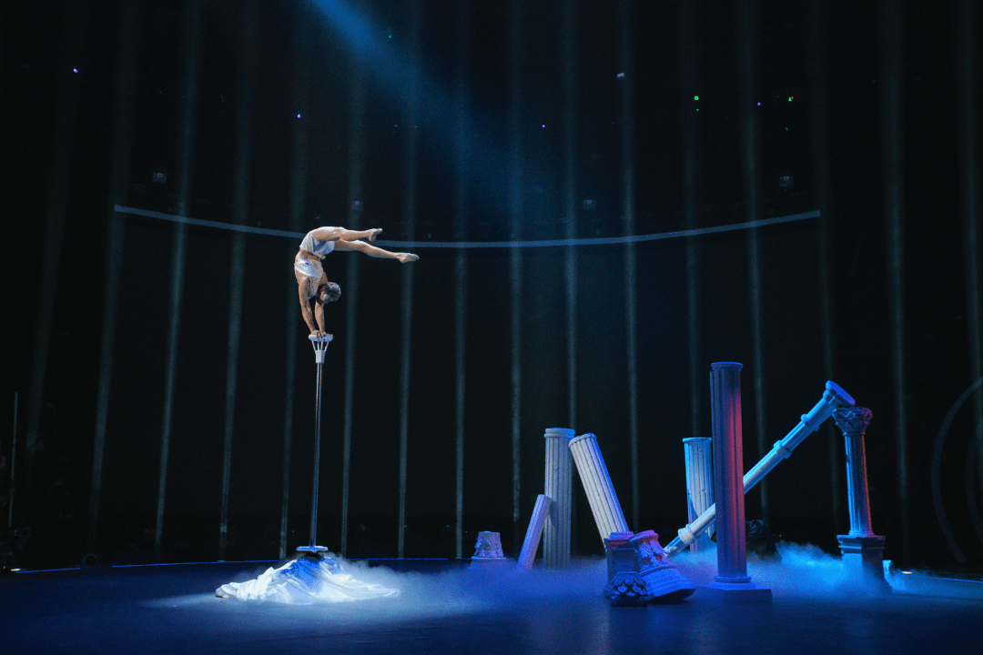 斩获无数国际大奖的"杂技天花板",面对职业瓶颈会如何抉择?_李童