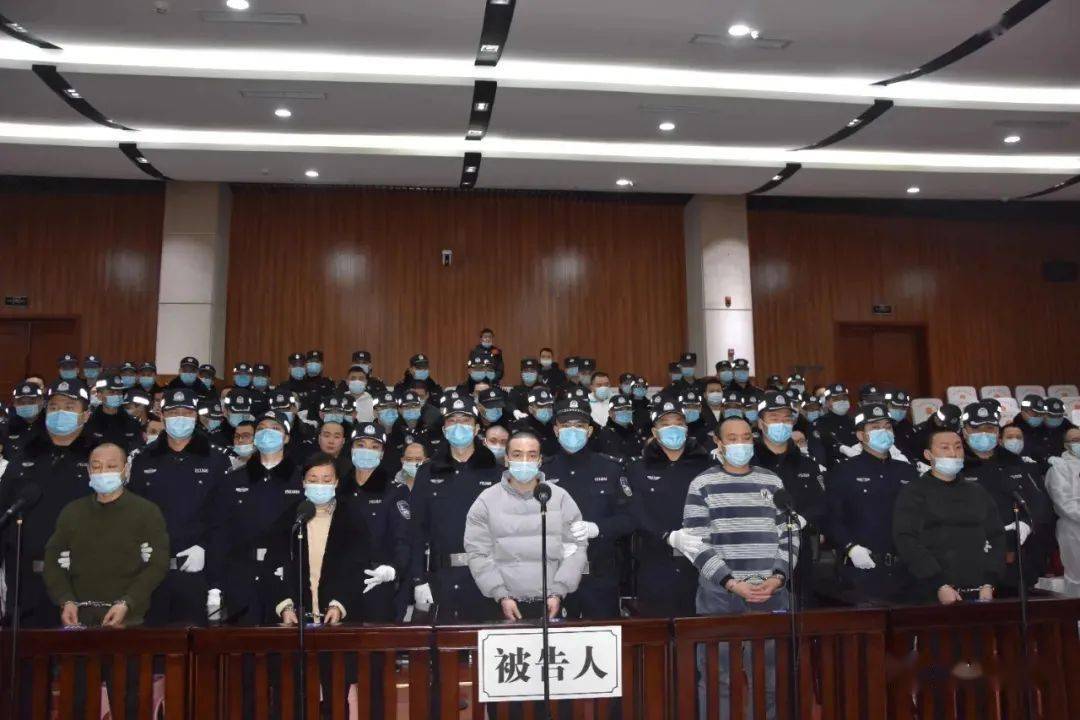 6736人获刑,首犯最高25年!通江依法宣判一起黑社会性质组织犯罪案件