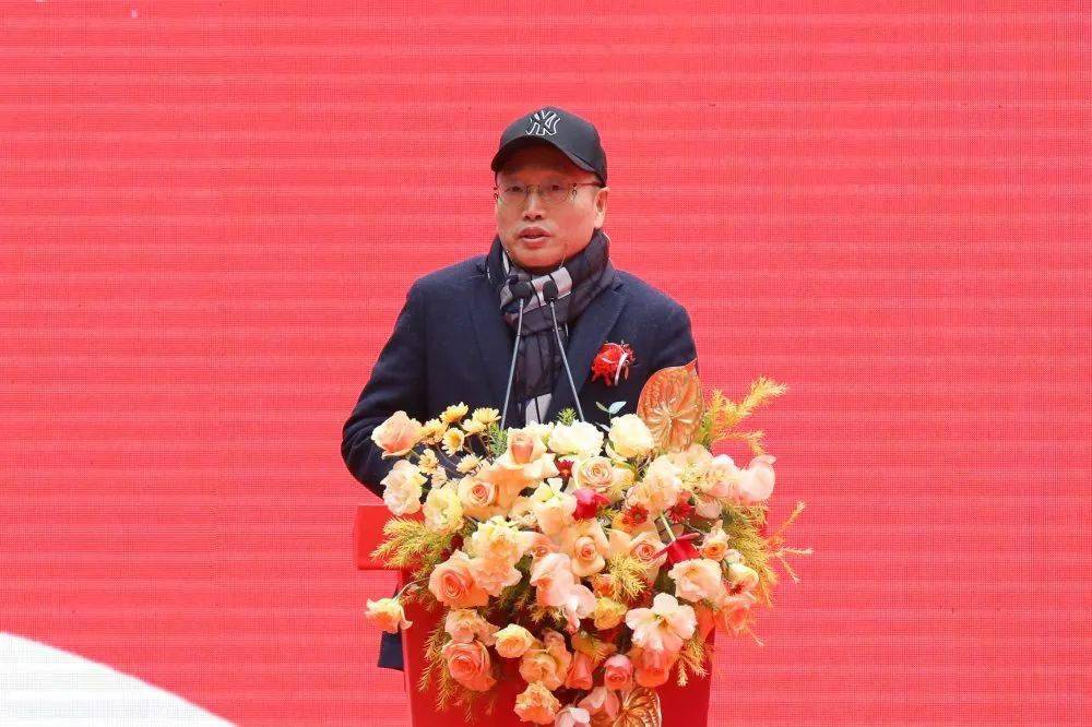 八佰伴中心盛大开业!