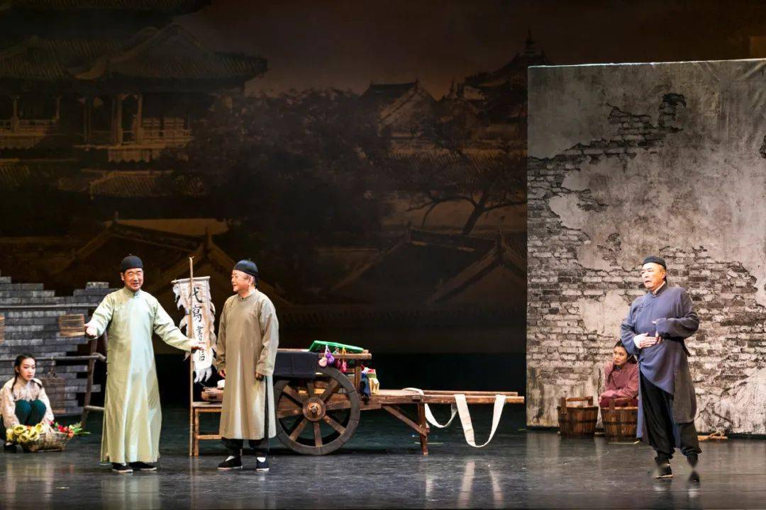 看曲江话剧断金西安站首演落幕经典再掀观剧热潮