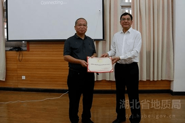 聘请中国地质大学(武汉)蒋少涌,晏鄂川,武汉工程大学祝启坤三位知名
