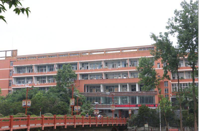 重磅宜宾四中高中部要整体搬迁位置已曝光