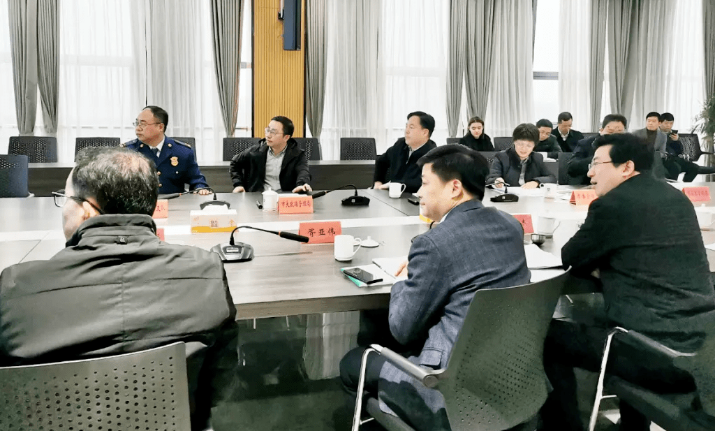 区委常委,常州滨江经济开发区党工委书记胥亚伟,副区长陈华鹏等领导