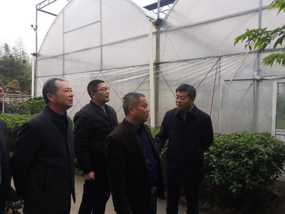 农学快讯台州花木城董事长周万春一行来校交流