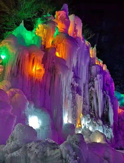 游临夏~冬日的大墩峡"昼观冰瀑,夜赏冰灯"