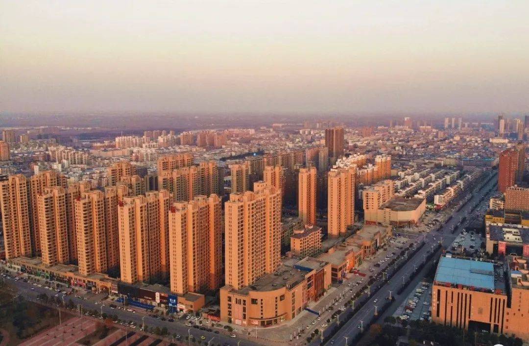 近几年来,新蔡县立足资源优势,区位优势,以市场为导向,大力发展"一村