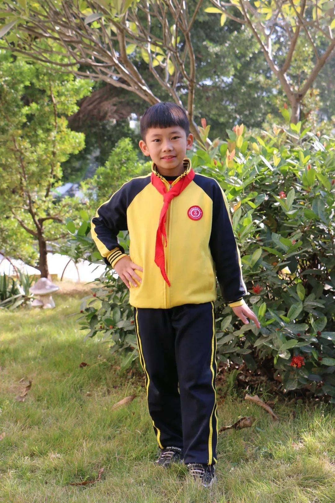 正心臻美衣冠始 著诚致善品格生——荔城二小仪容仪表规范