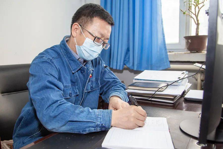 景涛筑梦抒风华坚守能其极