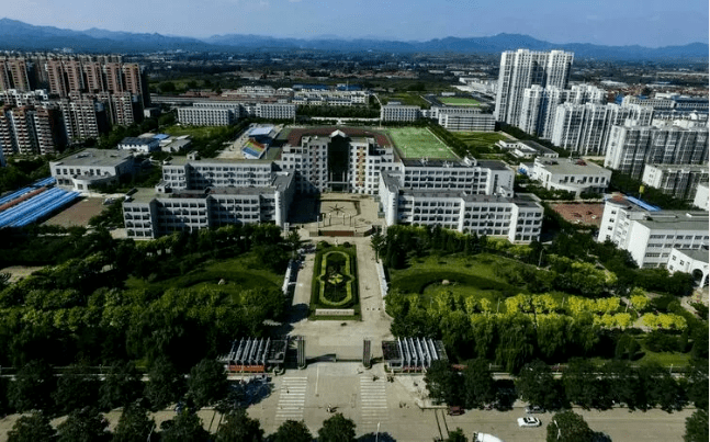 遵化第四中学图片