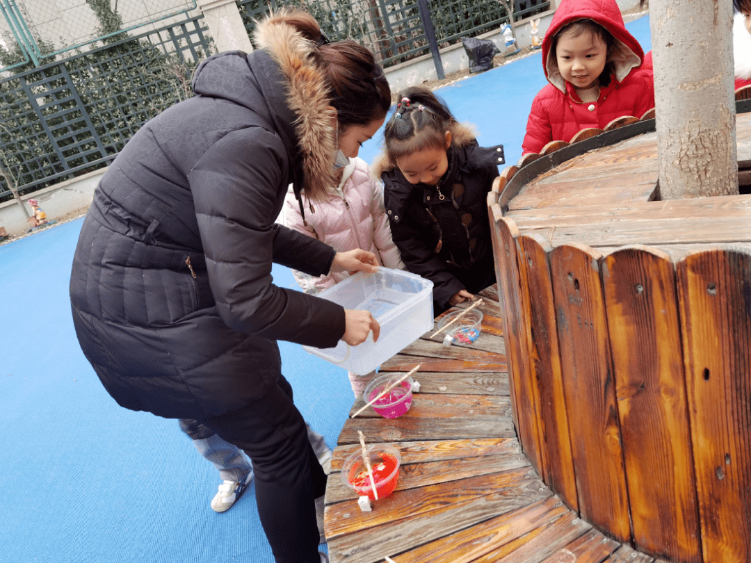 芙蓉幼兒園冬日童趣小小冰燈亮晶晶