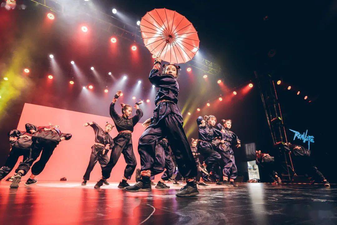 潮流摊主招募这里涵盖年轻人所爱的街头潮流文化街舞dj说唱bbox极限