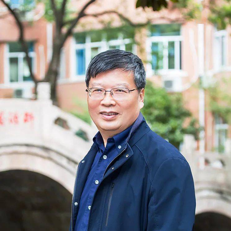 上海市吴淞中学 石国强