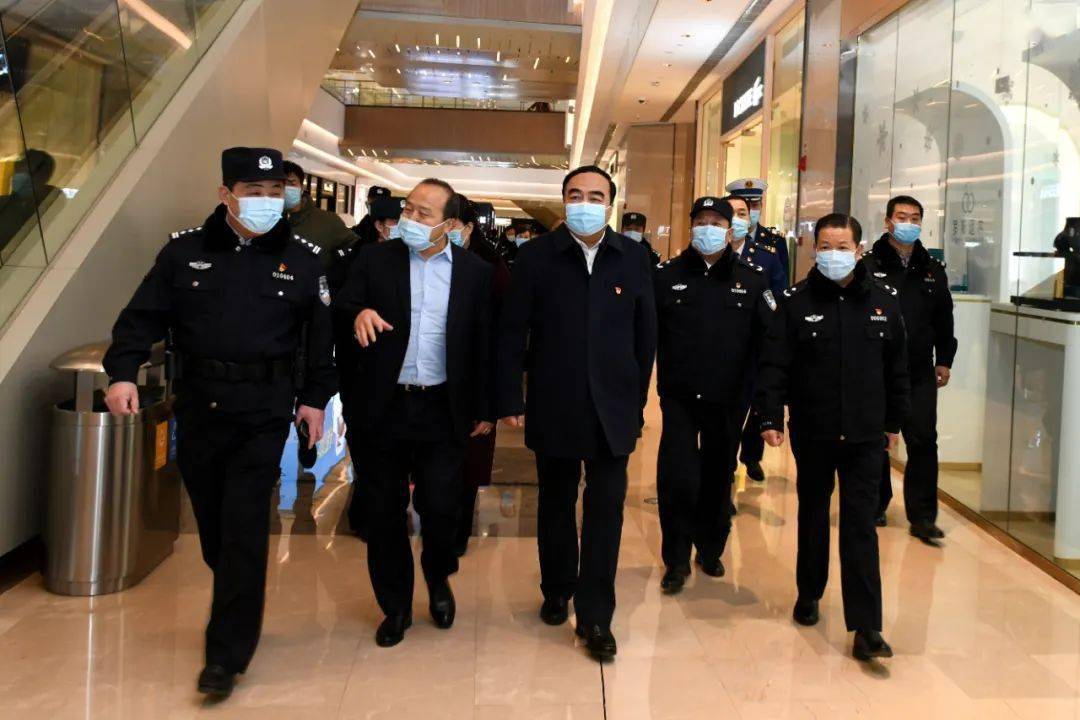 广泛参与,期间,郑州市委常委,政法委书记于东辉,郑州市副市长,公安局